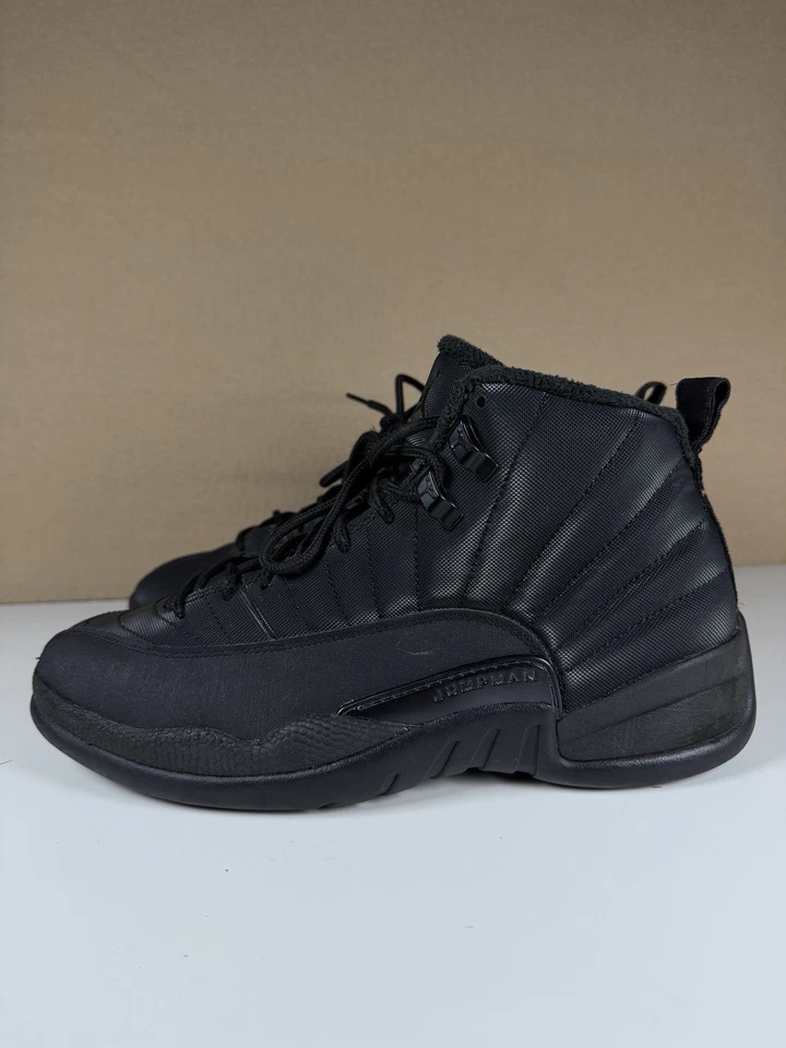 Jordan 12 Retro Winterized BQ6851-001 Negro Tenis Atléticos Para Hombre Talla 8.5 RARO Foto 2 de 4