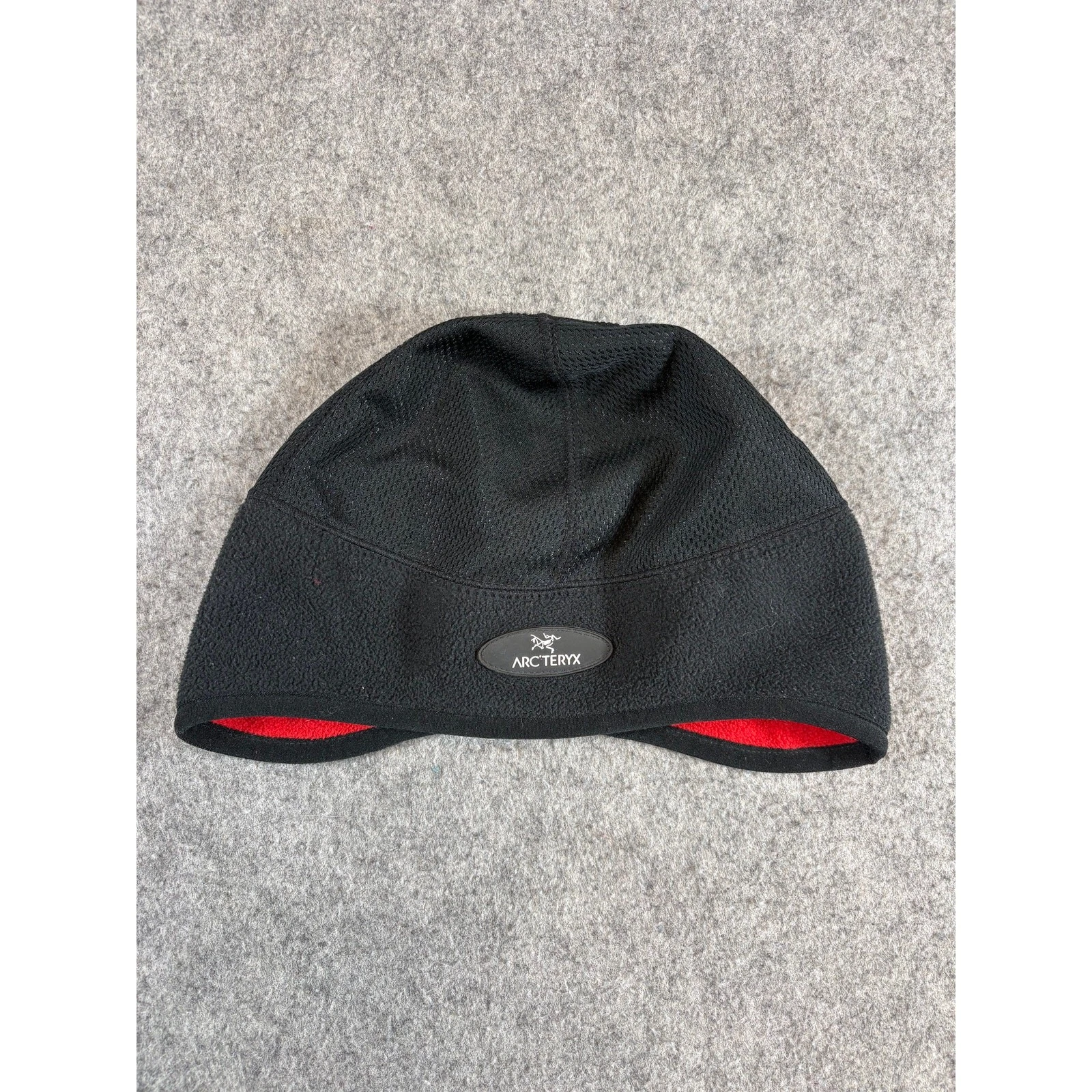 VTG Y2K Arcteryx Beanie Hat Mens Black Red Fleece Lined Gorpcore Winter One Size