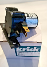 1 Elektr.Pumpe 6-12V selbstansaugend + Befestigungsfuß 6mm Stutzen für Schläuche