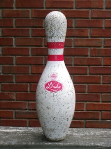 Vtg Linds Plastic Coated Wooden Bowling Pin-2 Red Stripes-USBC-Permit #501