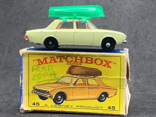 Matchbox MB45-B1: Ford Corsair with boat with Type E2 Box - Picture 2 of 7