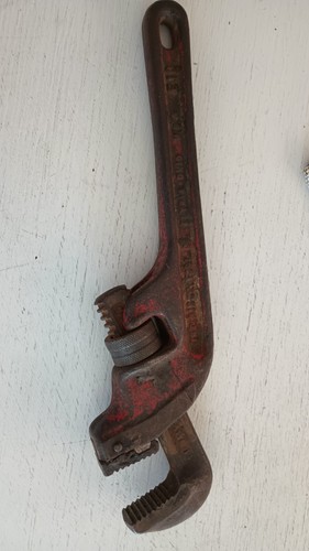Vintage Heavy Duty Ridgid Offset Pipe Wrench E10 Ridge Tool Co. USA - Picture 2 of 9