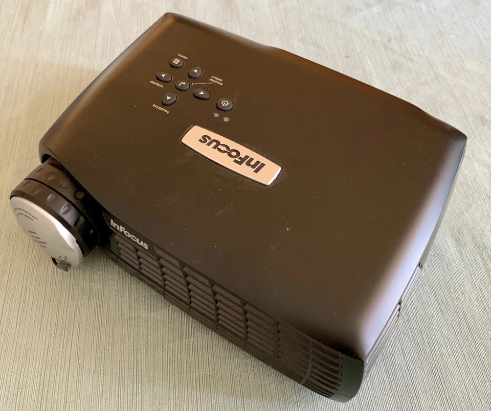 InFocus IN10 Portable DLP Projector LP-70 - Image 2 of 4