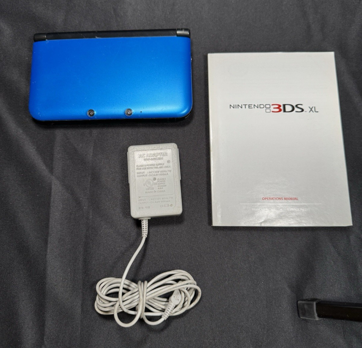 Nintendo 3DS XL Handheld System - Blue/Black - Manual, Charger, No Stylus