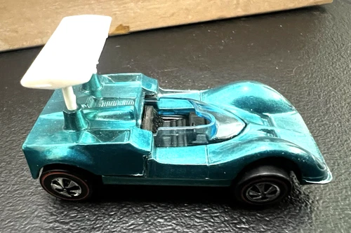 VINTAGE 1968 REDLINE HOT WHEELS CHAPARRAL 26 - TABBED BASE -  ALL ORIGINAL