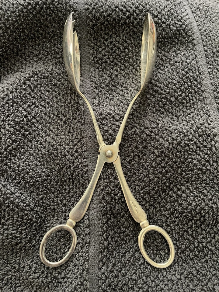 Pinzas para servir ensaladas de plato de plata vintage EPNS hechas en Inglaterra Foto 2 de 4
