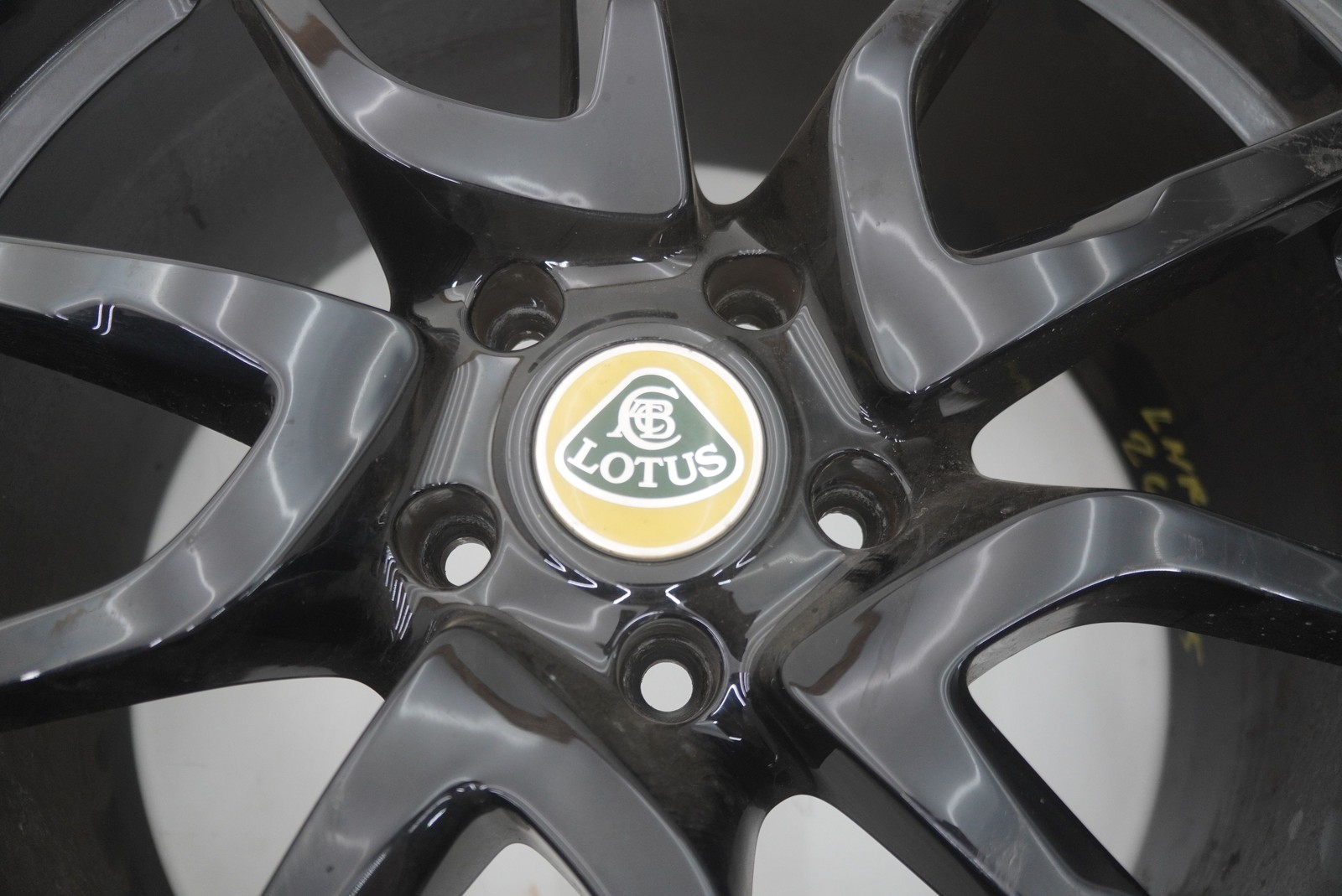 Lotus Evora 2018 Rear Wheel Black P/N A132G0194F