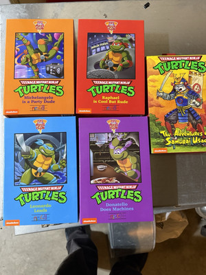 NECA TMNT Pizza Club Raphael.Leonardo.Michelangelo.Donatello Action Figure 5PCS
