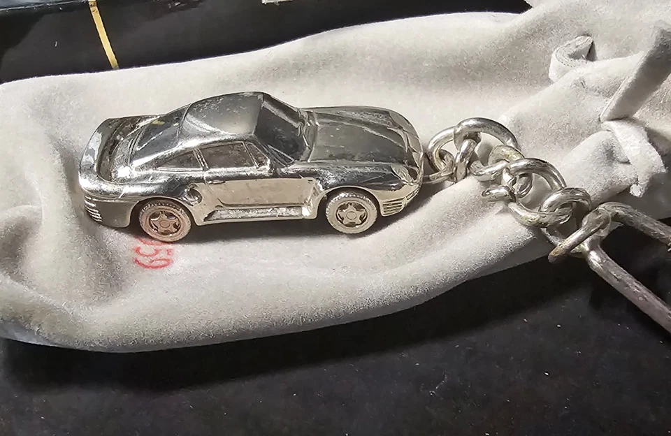 Burago Porche 959 - 1986 Llavero Coche Metal 1:87 con Caja Hecho en Italia Raro Foto 2 de 4