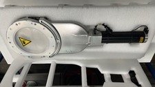 VAT 12146-PA24-AF11/0010 Vacuum Gate Valve with DN200 Flanges