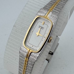 セイコー SEIKO 2E20-0010 腕時計 バングルウォッチ クォーツ ロゴ 