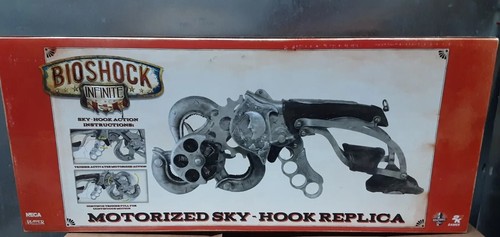 NECA Bioshock Infinite Motorizzato Sky-Hook Replica Videogioco Prop Giocattolo Nuovo con scatola - Foto 3 di 3
