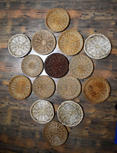 VTG Wicker Rattan Bamboo Boho Round Wall Decor - 15 Count, Various Sizes/Colors - Picture 1 of 12