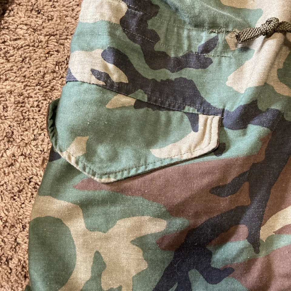 Alpha Industries 冷天气野战外套 Woodland Camo 男式中号仿旧 — 第 4/4 张图片