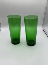 Anchor Hocking Emerald Green Drinking Glasses 6 1/2" tall & 2 3/4 wide Set Of 2