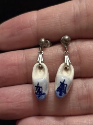 1.25 Inch Ceramic Dutch Clog Shoe Earrings (129)