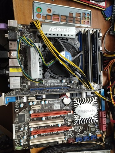 ASrock P55 Extreme + Intel i5 760 + 4gb ddr3 + I/O shield - 第 1/5 張圖片