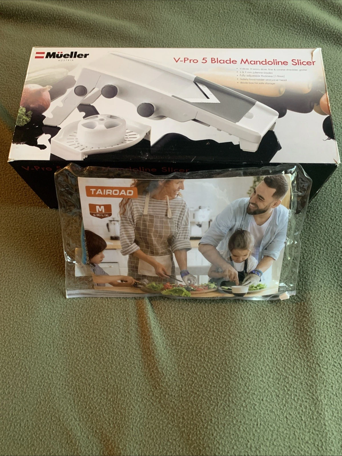 Mueller V-Pro Mandoline Slicer 5-Blade And Tairoad Cut Resistant Glove Medium