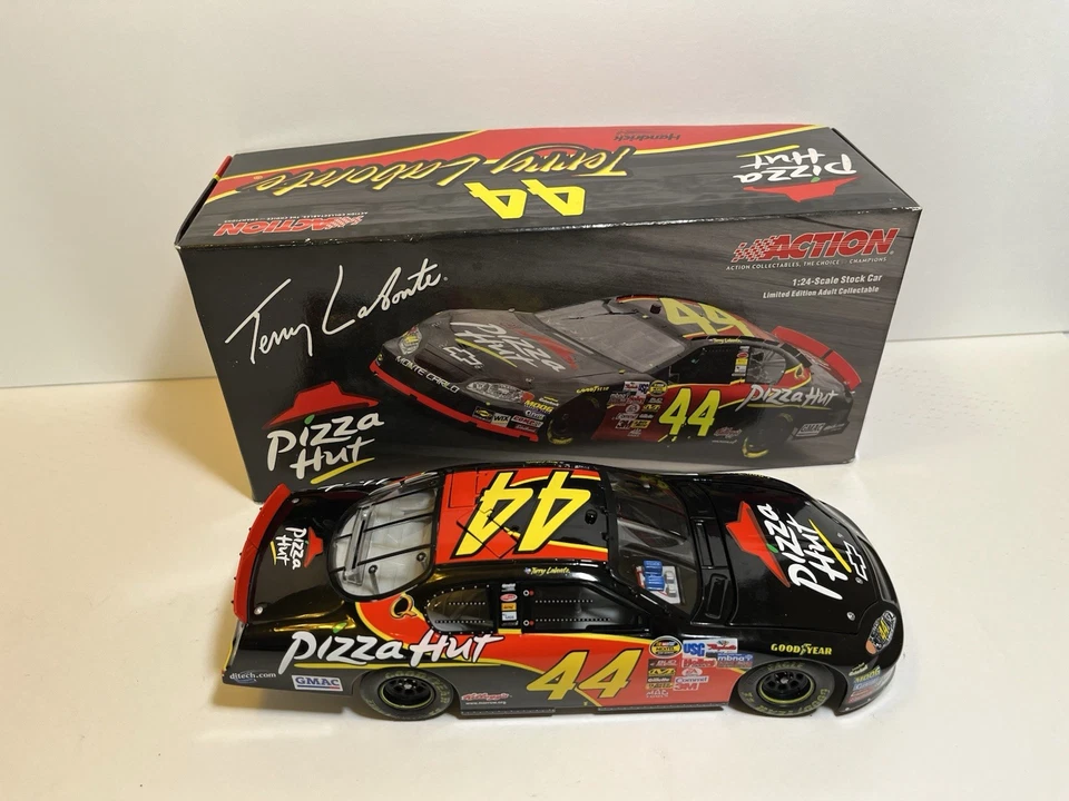 1/24 TERRY LABONTE #44 PIZZA HUT CWB  2005 ACTION NASCAR DIECAST 1 OF 144 *BANK* - Image 4 of 4