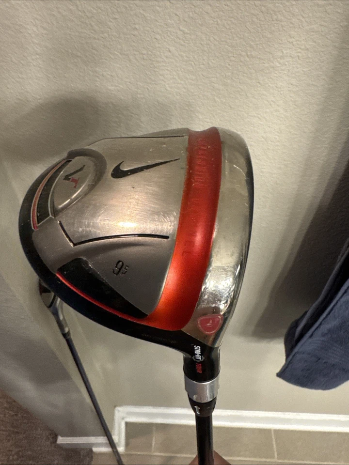 Nike Victory Red Str8-Fit Tour 9.5° Driver Stiff Voodoo & VR Pro 3 Wood 21* - Image 2 of 4
