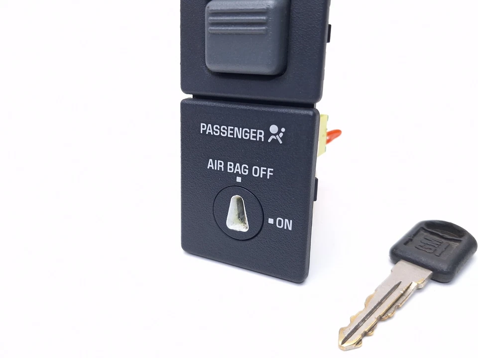 1995-1999 OBS Chevy GMC Suburban Tahoe Yukon Dash Airbag Switch / Cargo Lamp GM - Image 2 of 4