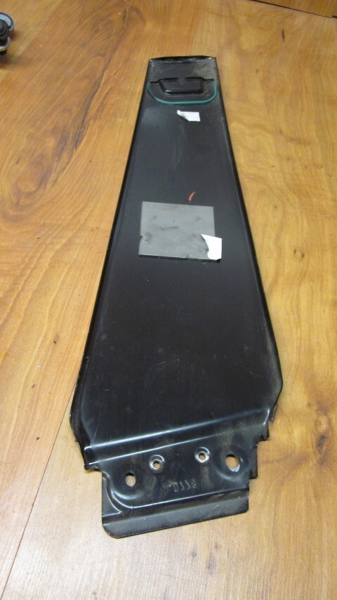 Maserati LEVANTE B Pillar Cover OUTSIDE MR11