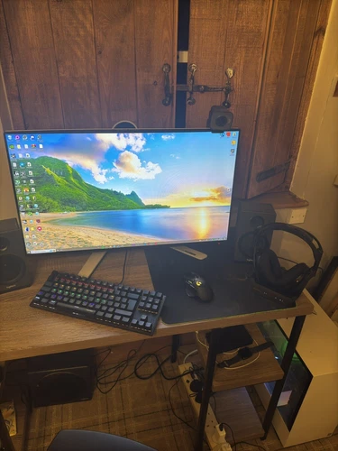 FULL CUSTOM GAMING PC/STREAM  SETUP - PC, MONITOR, KB&M, HEADSET, CAMERA