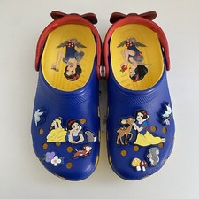 Crocs Disney Snow White Classic Clogs Sunshine Women  s 7 Men  s 5 NEW