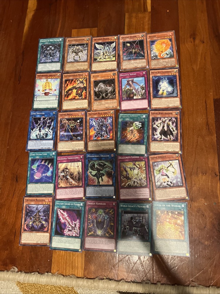 Yu-Gi-Oh Lot Of 25 Cards Including Rare Malevolent Mech - Goku En