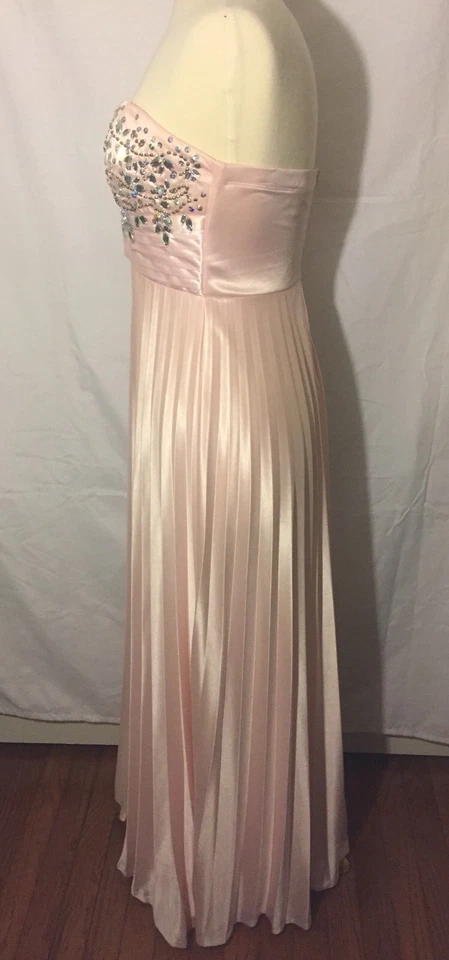 Vestido de graduación formal para mujer My Michelle 11 rosa hasta el suelo con joyas Foto 4 de 4