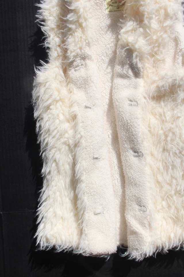 NWOT~ JOYFOLIE  Mia Joy ~ girl's size 10~  ivory cream thick  faux fur vest HTF! - Image 3 of 4