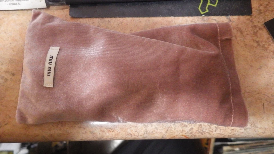 Óculos de sol Miu Miu SMU 04R NAI-0A3 armação quadrada tartaruga com lentes marrons - Imagem 4 de 4