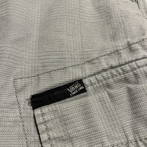 Pantalones cortos cargo Vans para hombre talla 32 gris bordado frente plano - Imagen 2 de 10