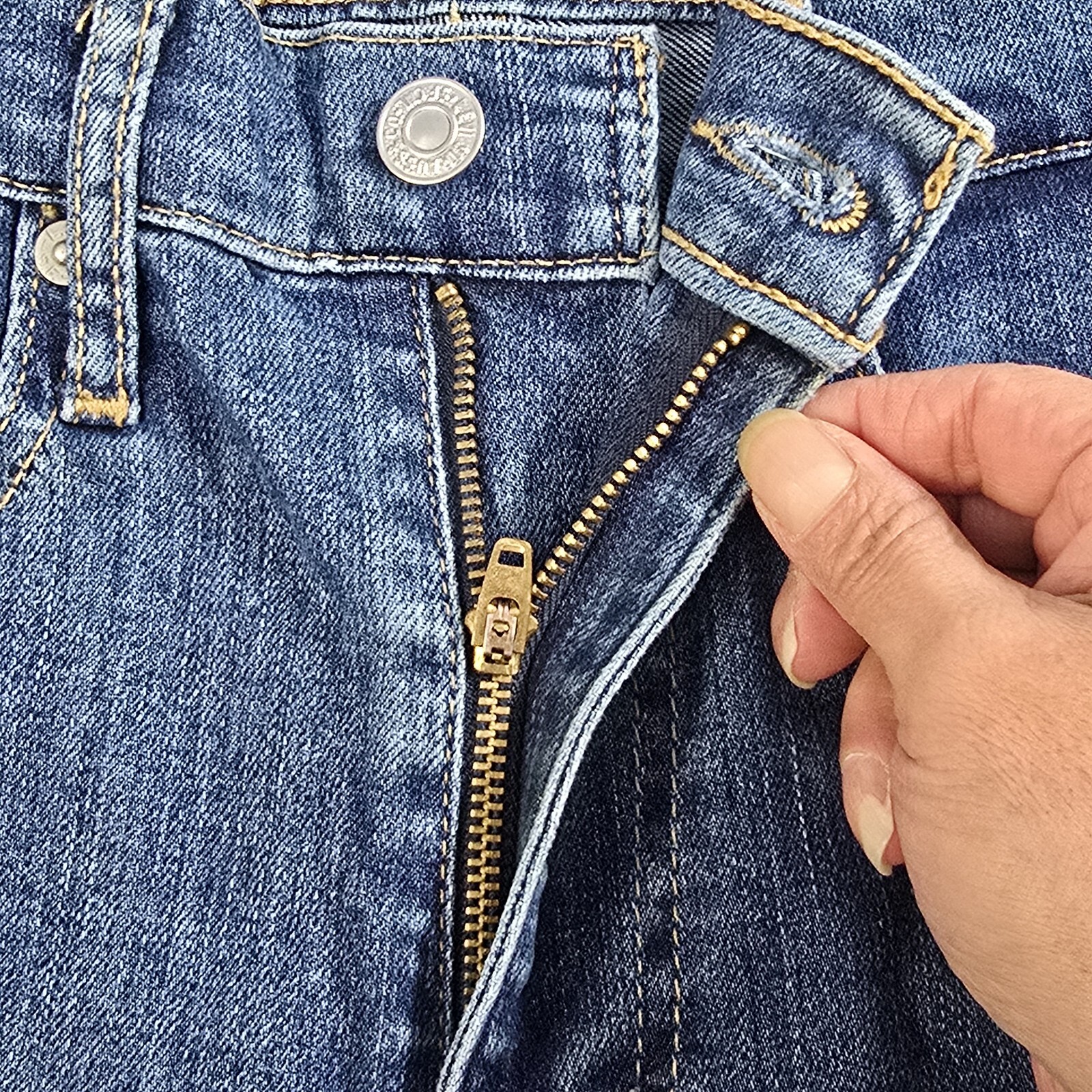 Levi Strauss Mile High Super Skinny Zipper Side W… - image 10