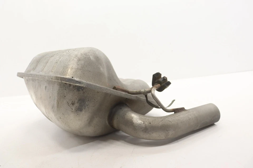 Dodge Charger 2022 silenciador Rh 68497880aa Foto 2 de 4