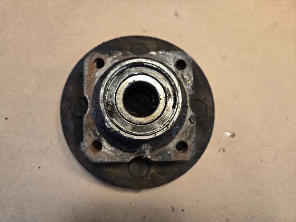 Conjunto de buje de rueda delantera original Triumph TR3 TR4 TR 5 TR6 114284 Foto 2 de 4