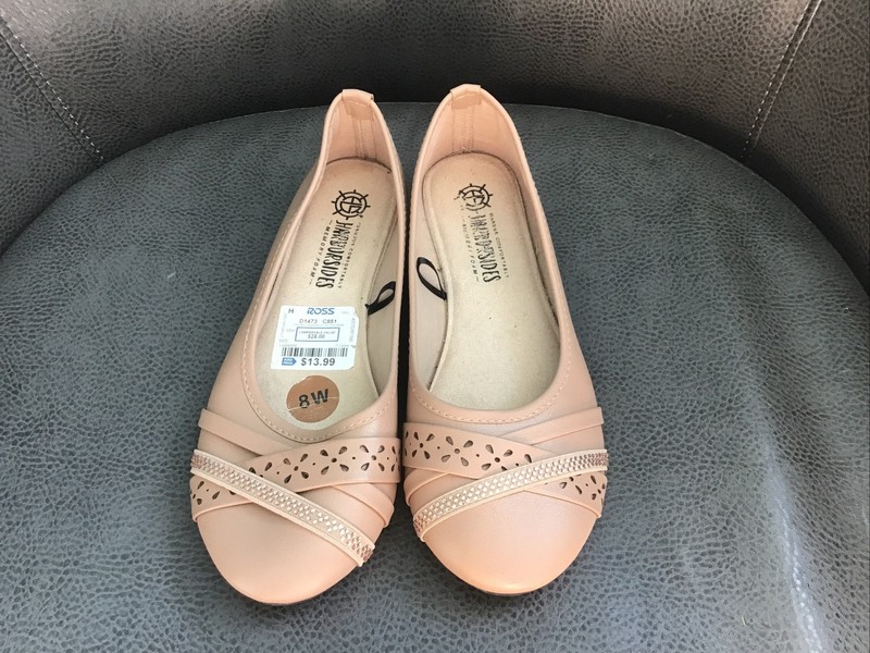 Wander Comfortably Harborsides Memory Foam Women’s Tan Flats Size 8W