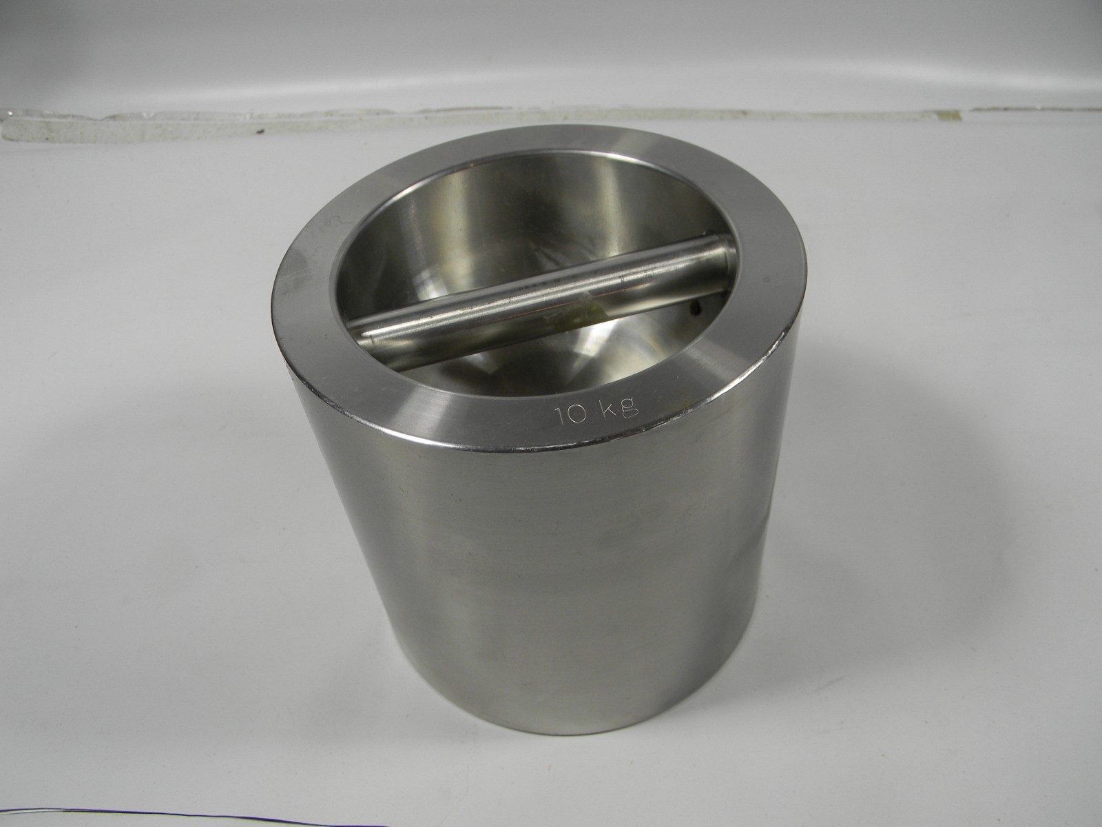10 kg Calibration Weight Grip Handle ; APPEARS TO BE TROEMNER , UNMARKED 10KG