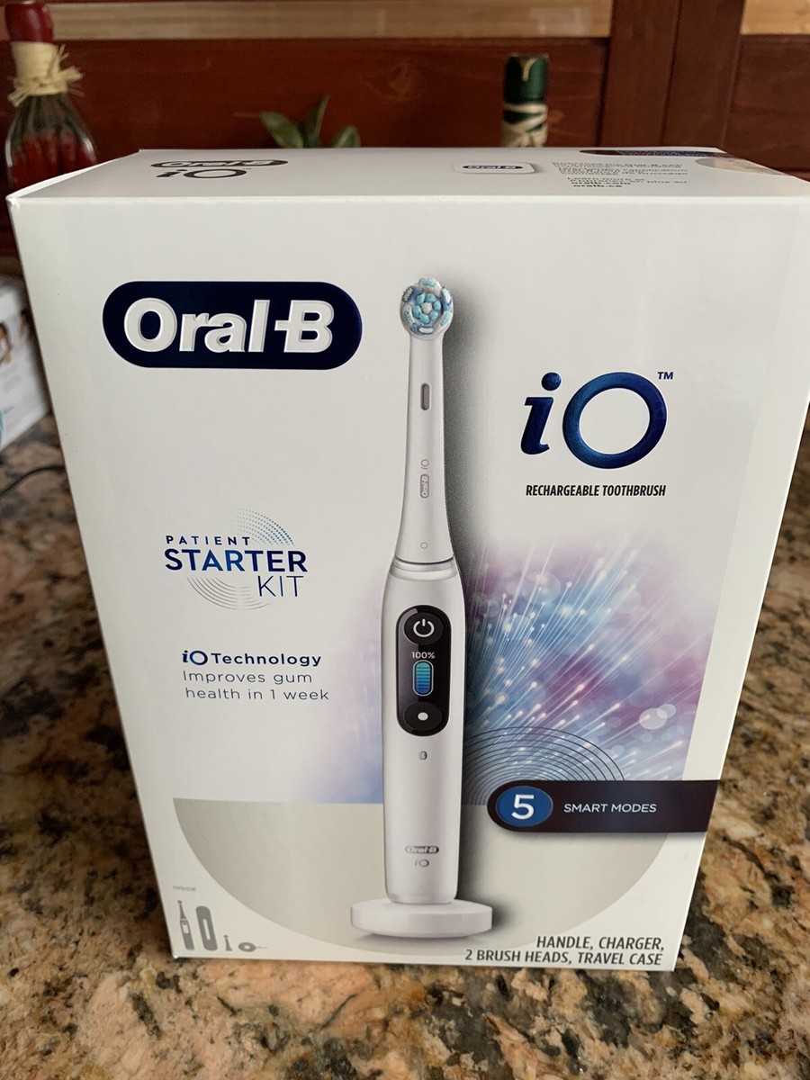 Oral-B iO Series 7 Electric Toothbrush, 2 Brush Heads White 