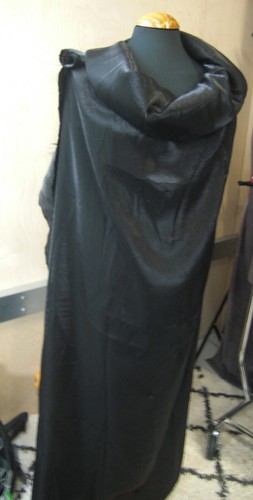 Fabric remnant Black 55% polyester 45% viscose - Picture 2 of 3