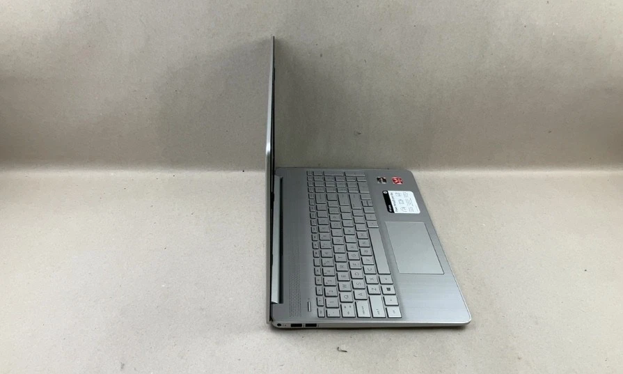 HP 15-EF0023DX | AMD RYZEN 5 3500U | 256GB | 12GB | SIN SISTEMA OPERATIVO Foto 4 de 4