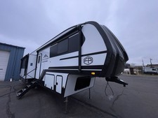 2025 East to West Blackthorn (2025) 3400R-OK