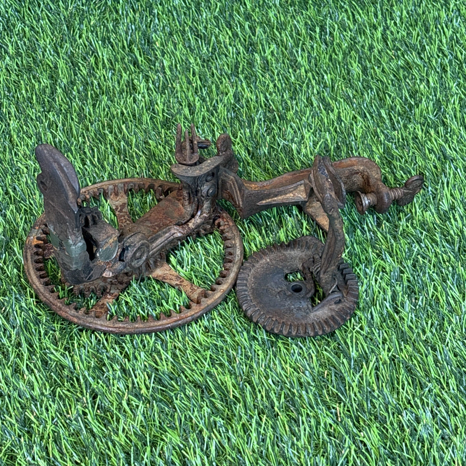 Vintage Cast Iron Apple Peeler Corer Slicer Parts Repair OR Rustic Decor