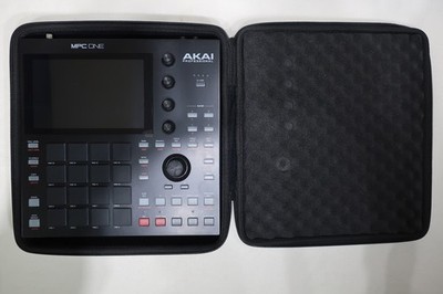 Akai Professional MPC One in schwarz