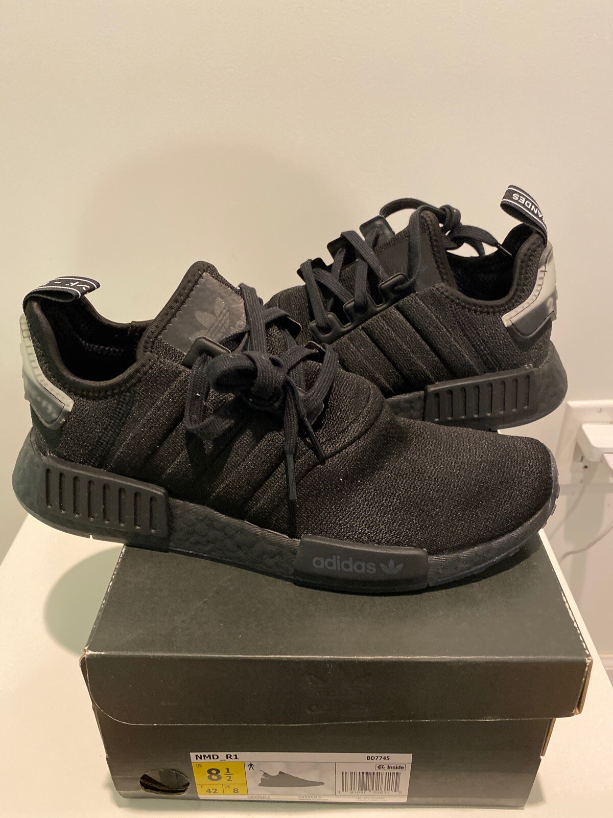 nmd r1 bd7745