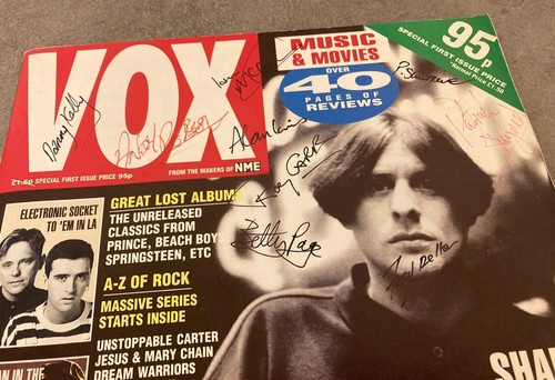 First Issue Of Vox Magazine Signed By The Contributing Journalists - Picture 2 of 2