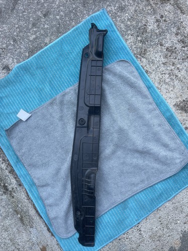 KIA SOUL FRONT RIGHT SIDE FENDER REARWARD INSULATOR COVER SEAL OEM 2014 - 2019 - Bild 2 von 3