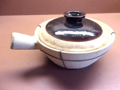 Vintage Glazed & Wired Pottery Baking Dish 7 1/2'' w/Handle & Cover
