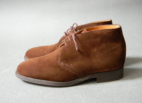 trickers chukka