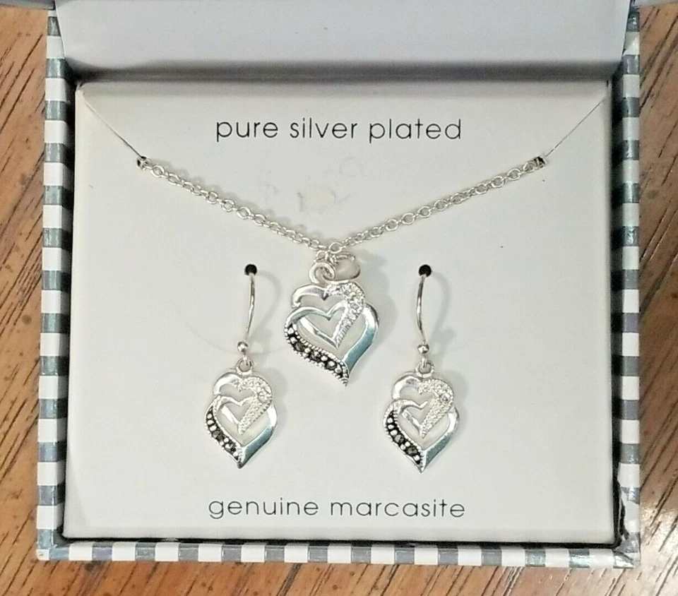 Collar Le Vieux Pure Plateado Swarovski Marcasite Hearts 18" Colgante Set Foto 2 de 4